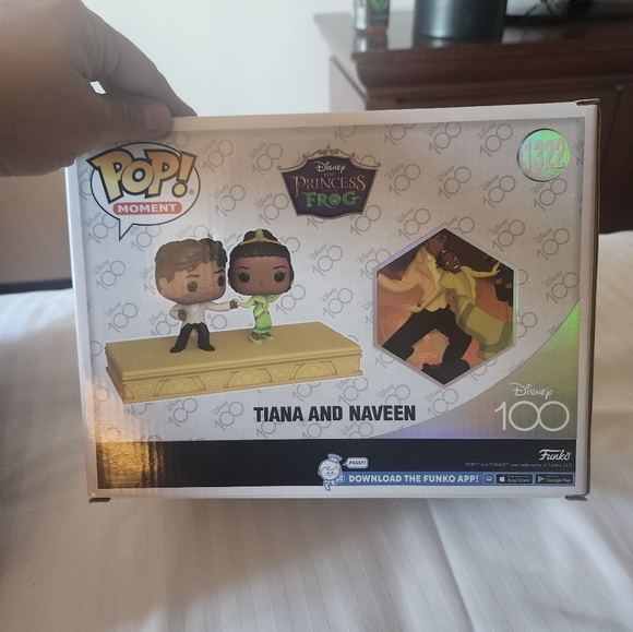 Disney 100 funko pop Tiana and Naveen - Picture 3 of 3